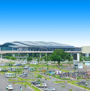 TAN SON NHAT INTERNATIONAL AIRPORT